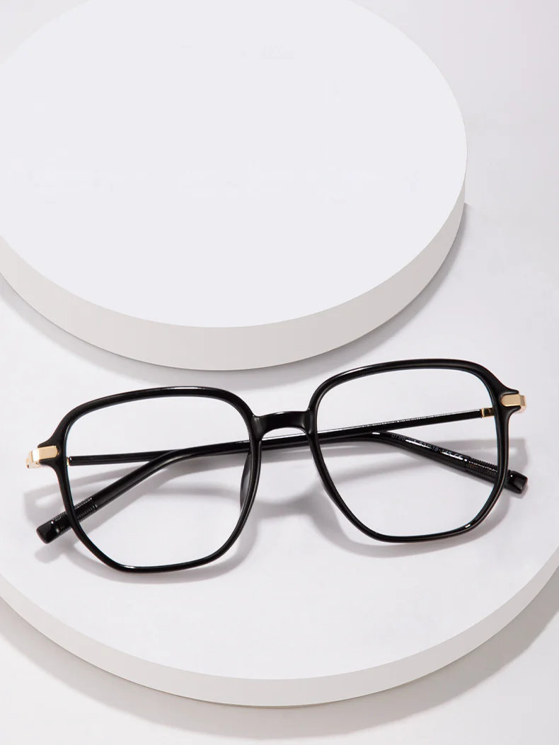 Eyeglasses - Image 4